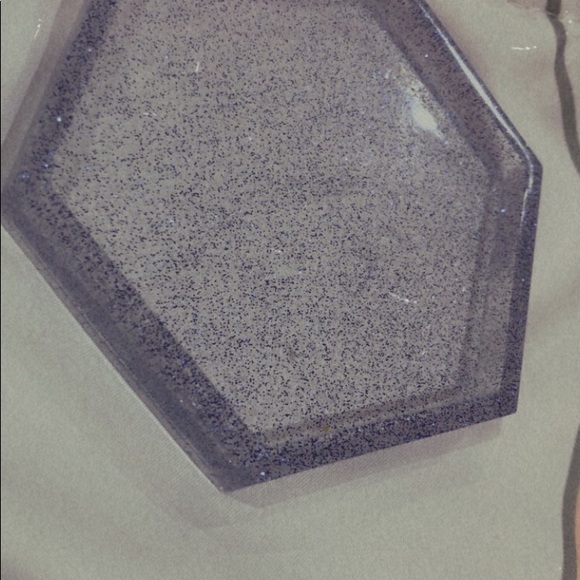 Keychains and Coaster - Picture 4 of 7